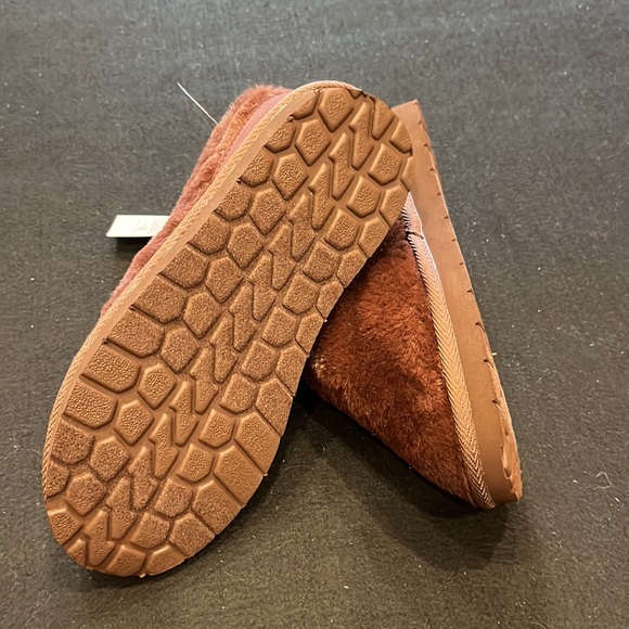 ✨Host Pick✨Gap Kids Cozy Sherpa Boots, Size 2 - Picture 3 of 4